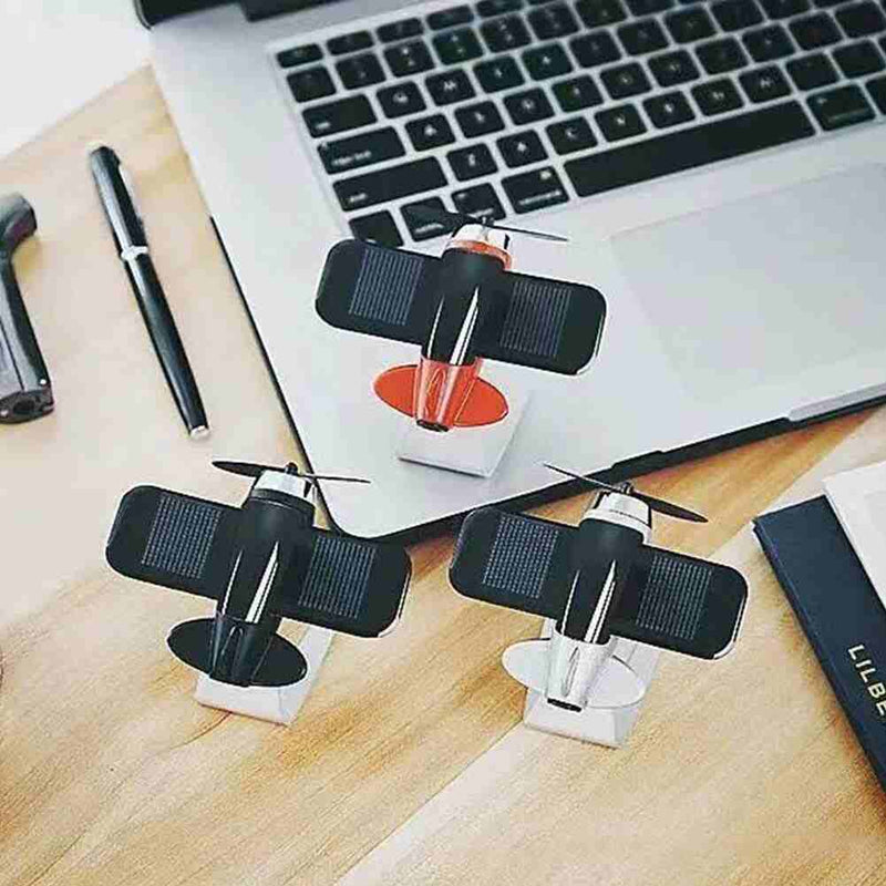 1pc Aircraft Solar Car Air Freshener Aromatherapy Car Interior Decoration Accessories Perfume Diffuser (Black)