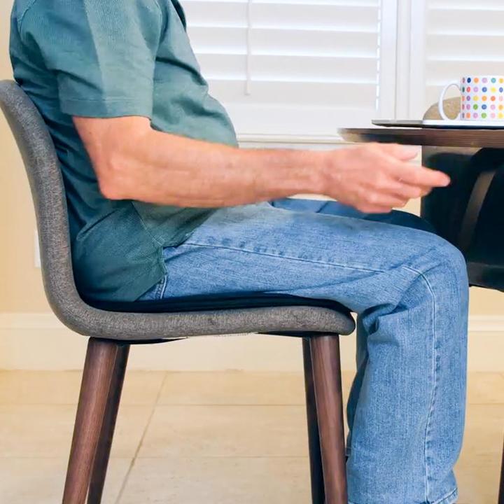 Black 360 Rotating Seat Cushion, Portable Memory Foam Auto Swivel Anti-Slip Seat Disc Fit Car Vehicle Sport Seat Space, Easy Movement to Enter/Exit