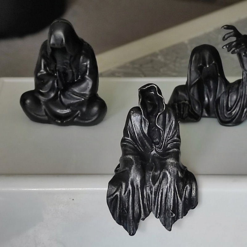 Grim Reaper Rocking Chair Figurine Cute Gothic Mini Statue For Car Dashboard Bookshelf, Desk & Home Decor Funny Resin Shelf Sitter  Gothic Decoration