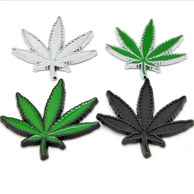 Automotive Fashional Car 3D Metal Personality Maple Leaf Emblem Tree Plant Leaf Vinyl Sticker