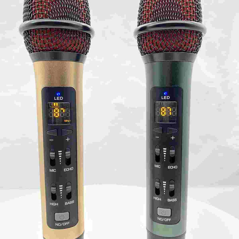 1pc Car Karaoke Single Wireless FM Handheld Microphone Rechargeable Built-In Battery Compatible All Car With FM Radio
