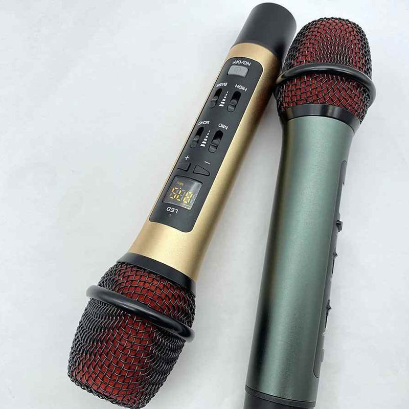 1pc Car Karaoke Single Wireless FM Handheld Microphone Rechargeable Built-In Battery Compatible All Car With FM Radio