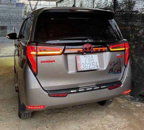 Innova Crysta LED Tail Lights Trunk Light Combo Set Smoked Lens