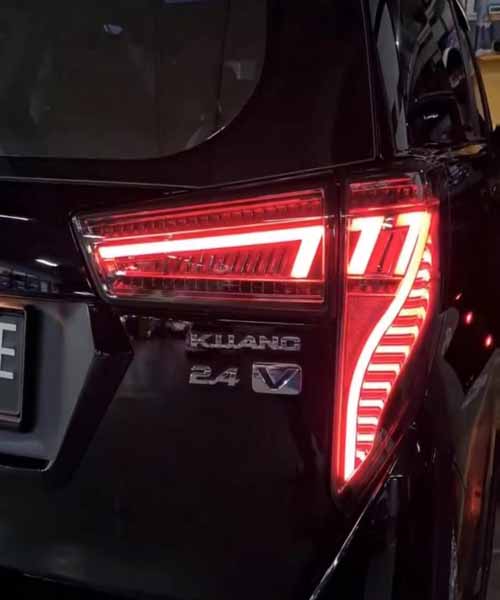 Innova Crysta LED Tail Lights Trunk Light Combo Set Smoked Lens